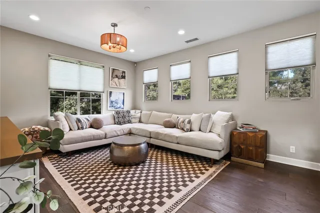 $9,950 | 7 Sunset Cove, Irvine, CA 92602