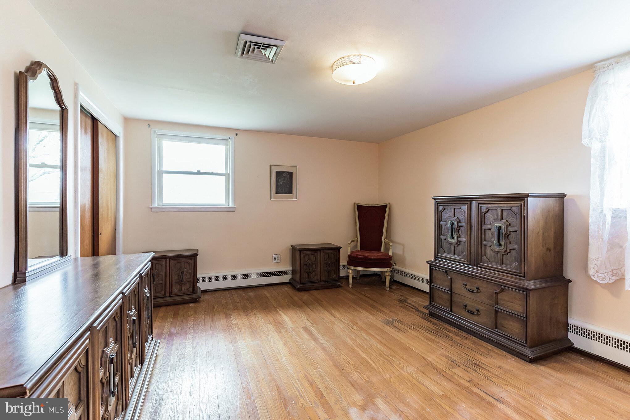 413 Buck Road Southampton, PA 18966 - Photo 17 of 34 Gallery Image 17