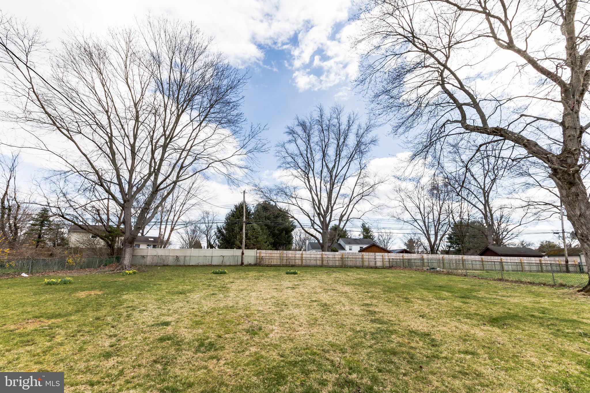413 Buck Road Southampton, PA 18966 - Photo 29 of 34 Huge back yard