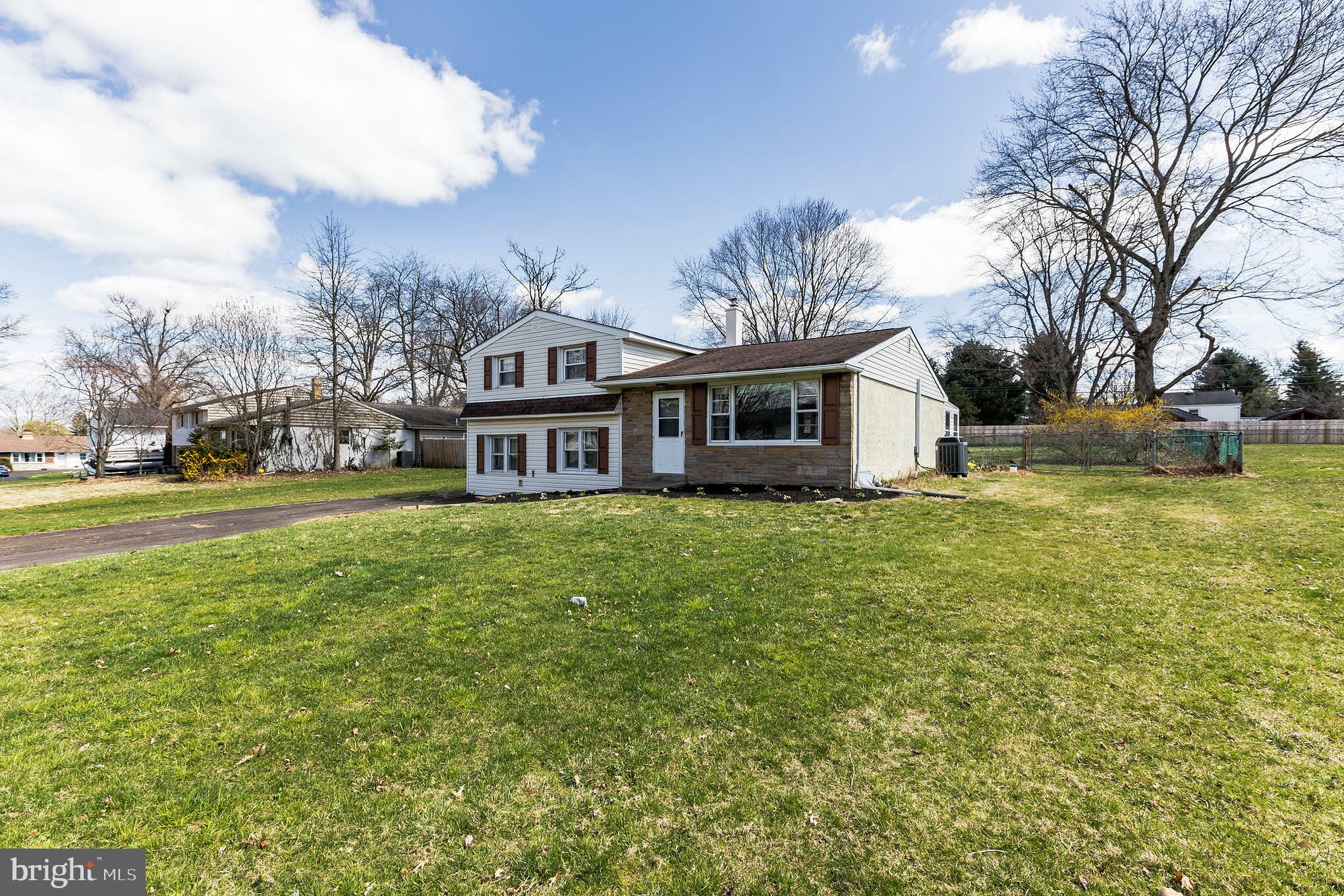 413 Buck Road Southampton, PA 18966 - Photo 3 of 34 Gallery Image 3