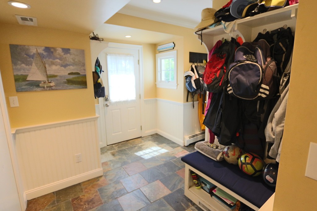 27 Sevinor Road Marblehead, MA 01945 - Photo 8 of 18