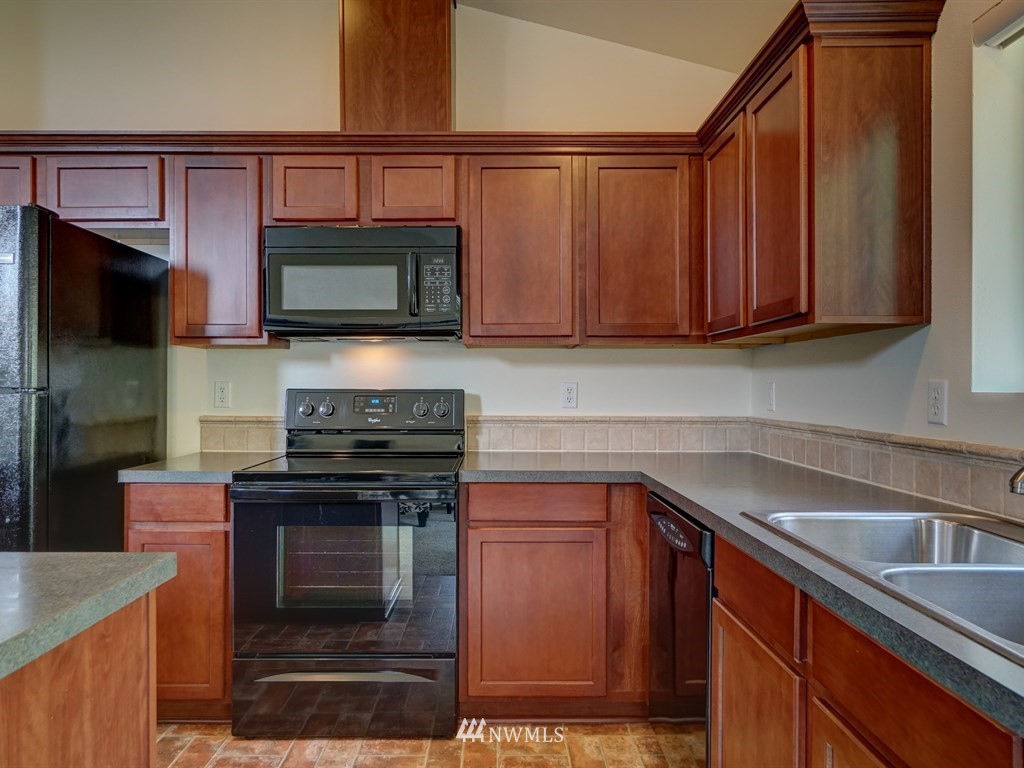 4401 Roxanna Loop Southeast Lacey, WA 98503 - Photo 11 of 20 Gallery Image 11