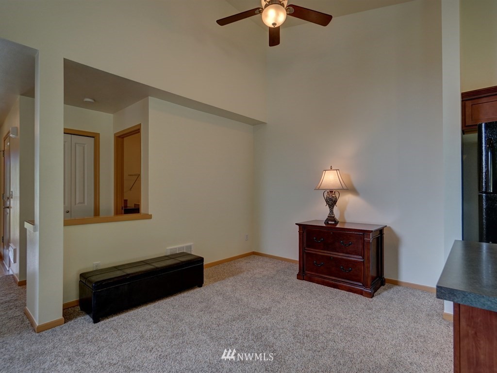 4401 Roxanna Loop Southeast Lacey, WA 98503 - Photo 5 of 20 Gallery Image 5