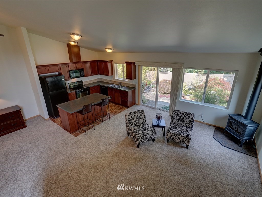 4401 Roxanna Loop Southeast Lacey, WA 98503 - Photo 6 of 20 Gallery Image 6