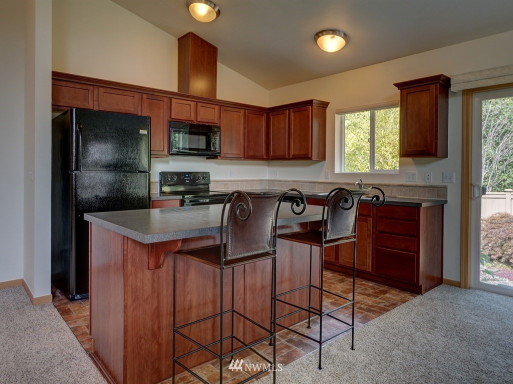 4401 Roxanna Loop Southeast Lacey, WA 98503 - Photo 10 of 20 Gallery Image 10