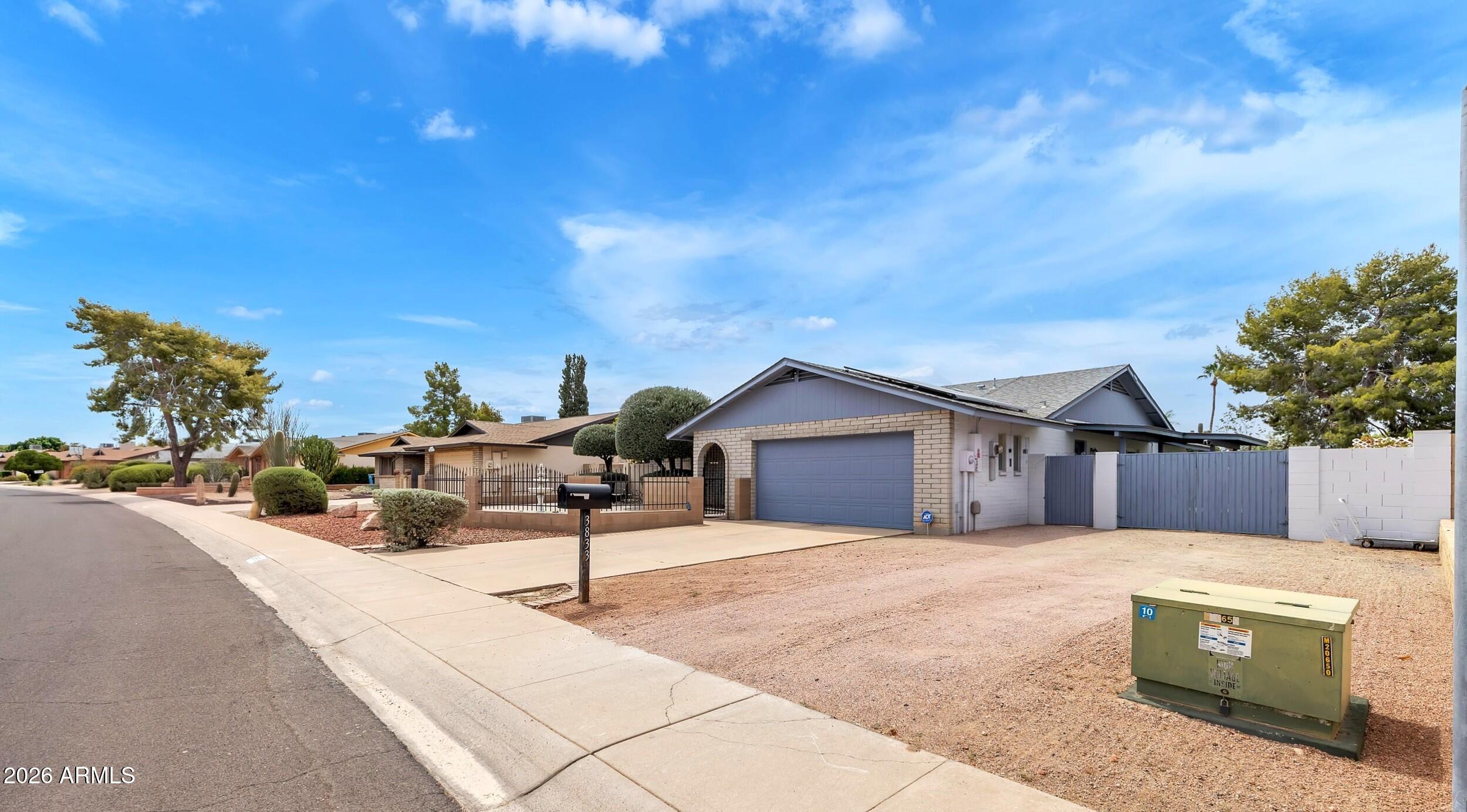 3833 West Phelps Road Phoenix, AZ 85053 - Photo 50 of 55 Front Exterior