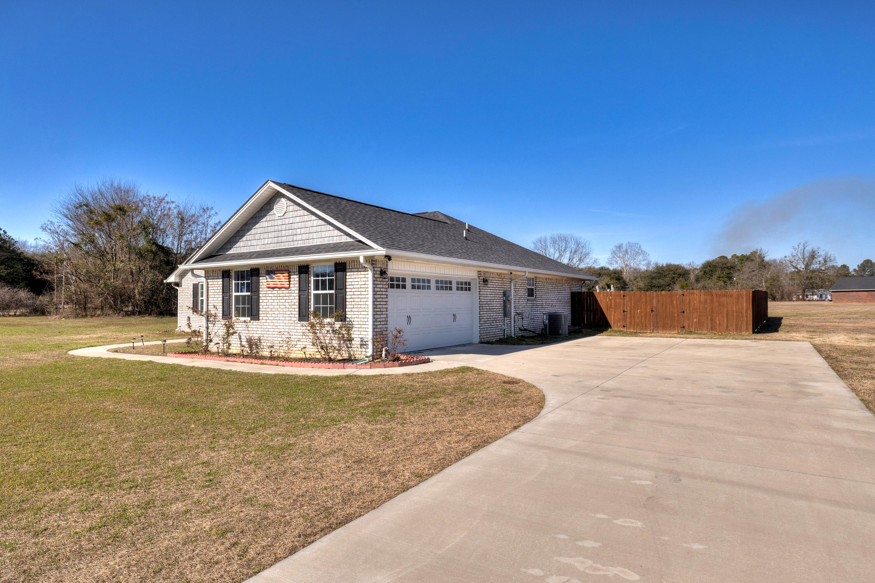 4185 Queen Chapel Road Dalzell, SC 29040 - Photo 4 of 35 Gallery Image 4