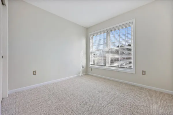 $4,600 | 105 Dean Street, Unit A, Stamford, CT 06902