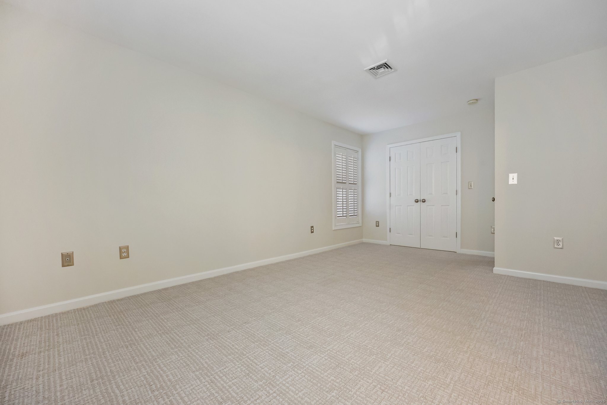 105 Dean Street, Unit A Stamford, CT 06902 - Photo 8 of 16 a view of room