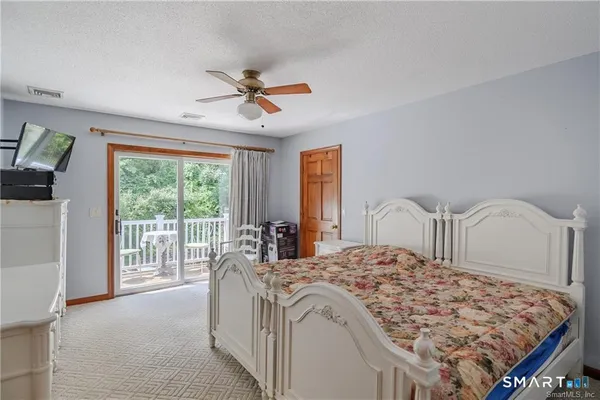 $2,000 | 144 Munn Road, Southbury, CT 06488