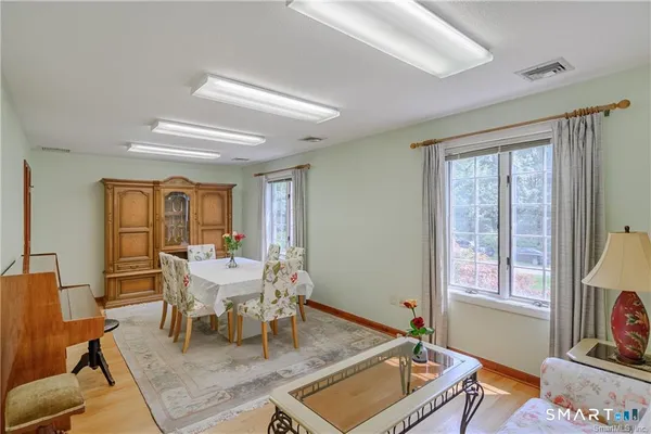 $2,000 | 144 Munn Road, Southbury, CT 06488