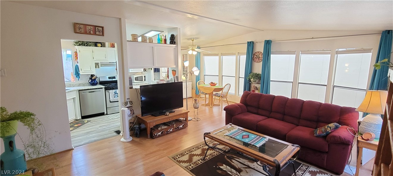 1051 Casey Road Pahrump, NV 89048 - Photo 11 of 36 Gallery Image 11