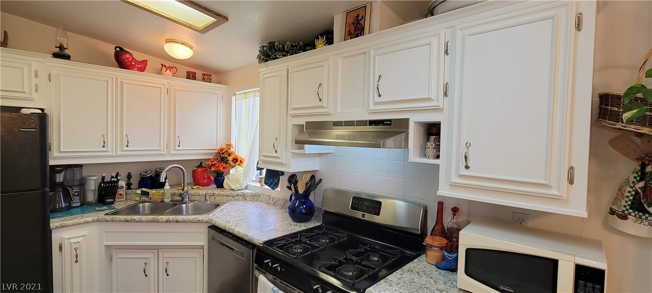 1051 Casey Road Pahrump, NV 89048 - Photo 20 of 36 Gallery Image 20