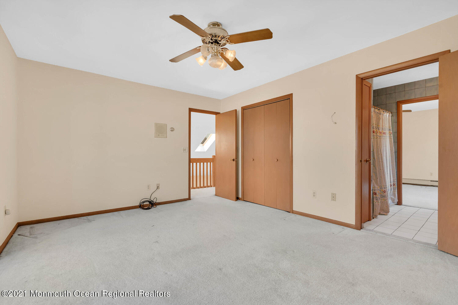 19 North Island Road Bayville, NJ 08721 - Photo 33 of 54 an empty room with closet and windows