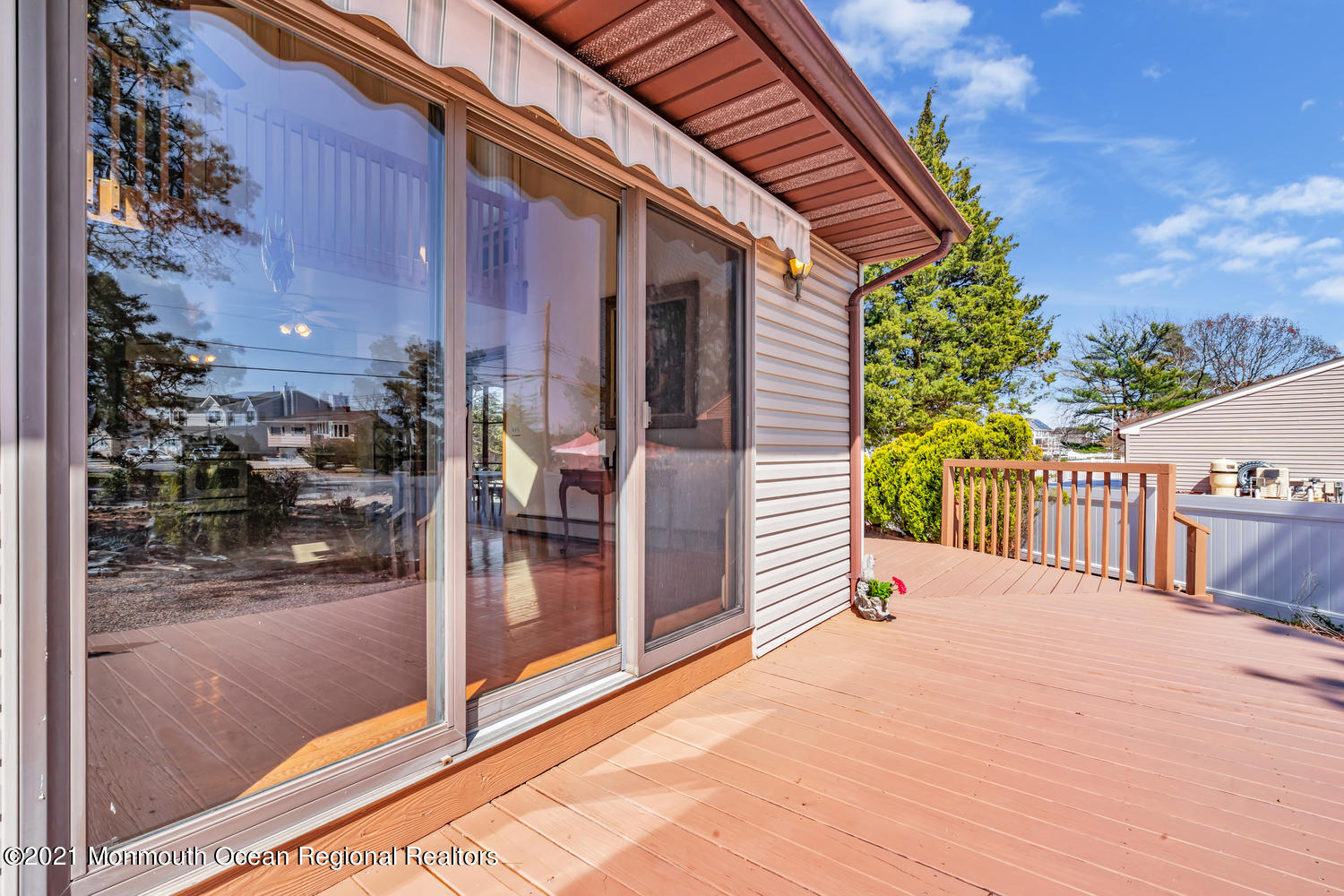 19 North Island Road Bayville, NJ 08721 - Photo 53 of 54 a view of a balcony