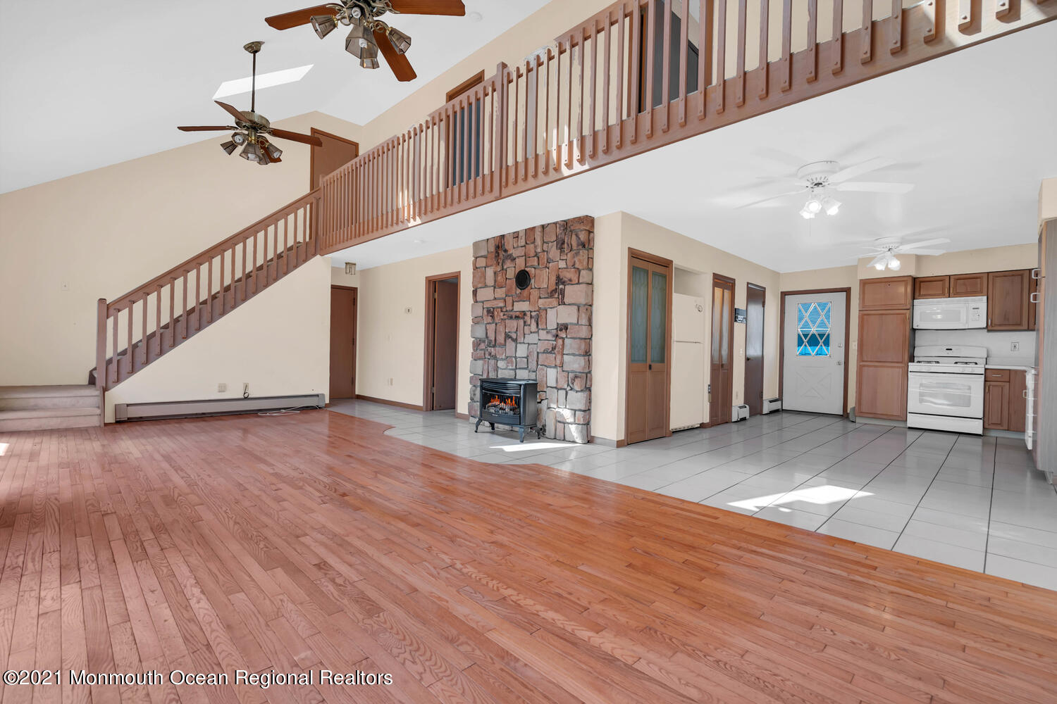 19 North Island Road Bayville, NJ 08721 - Photo 10 of 54 a view of a hallway with wooden floor and entryway