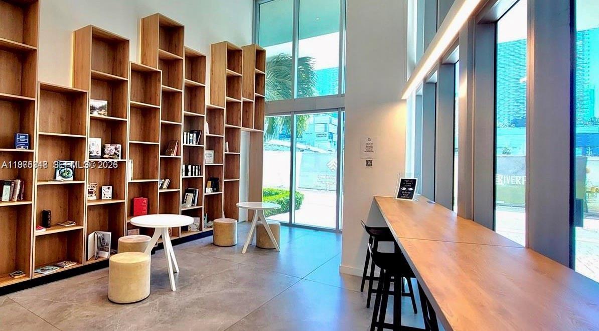 350 South Miami Avenue, Unit 2110 Miami, FL 33130 - Photo 21 of 29 business center