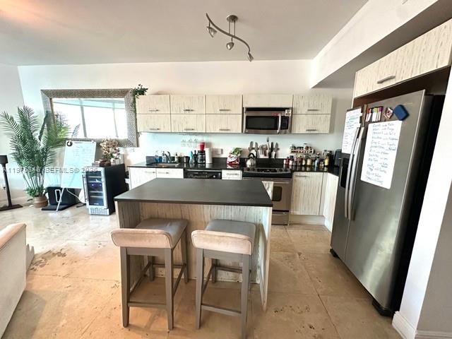 350 South Miami Avenue, Unit 2110 Miami, FL 33130 - Photo 6 of 29