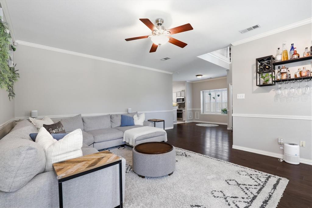 4055 Briarbend Road Dallas, TX 75287 - Photo 6 of 26 Gallery Image 6