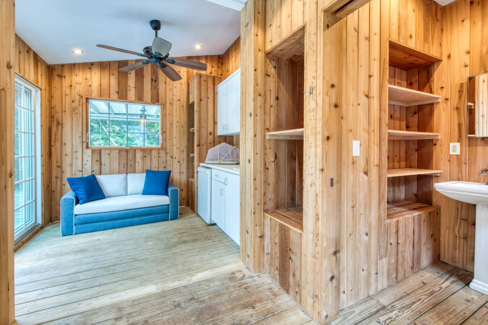 17 North Cape Lane East Hampton, NY 11937 - Photo 12 of 13