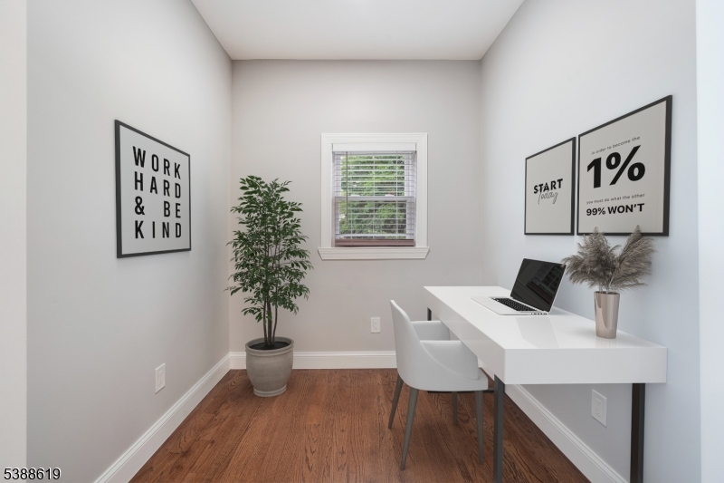 423 New Market Road Piscataway, NJ 08854 - Photo 17 of 41