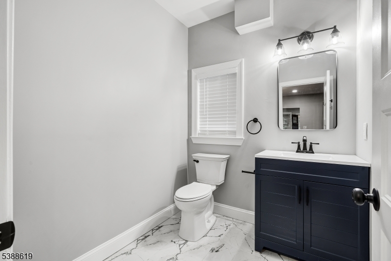 423 New Market Road Piscataway, NJ 08854 - Photo 19 of 41