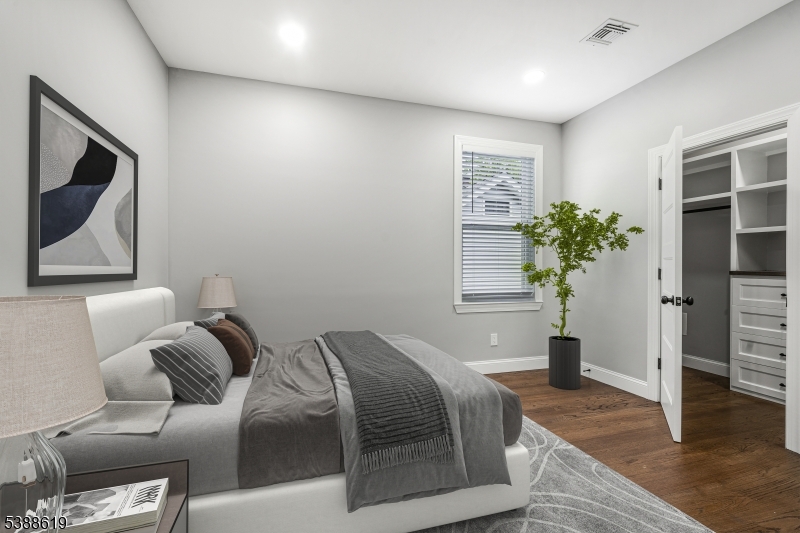 423 New Market Road Piscataway, NJ 08854 - Photo 23 of 41