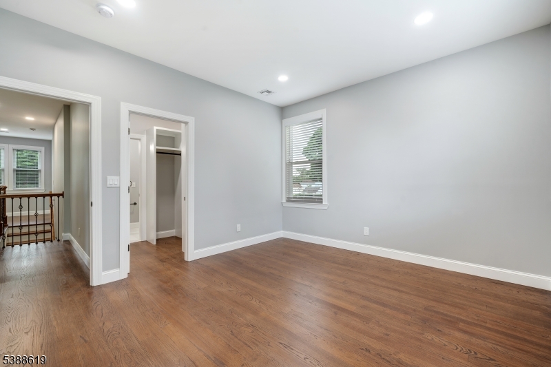 423 New Market Road Piscataway, NJ 08854 - Photo 34 of 41