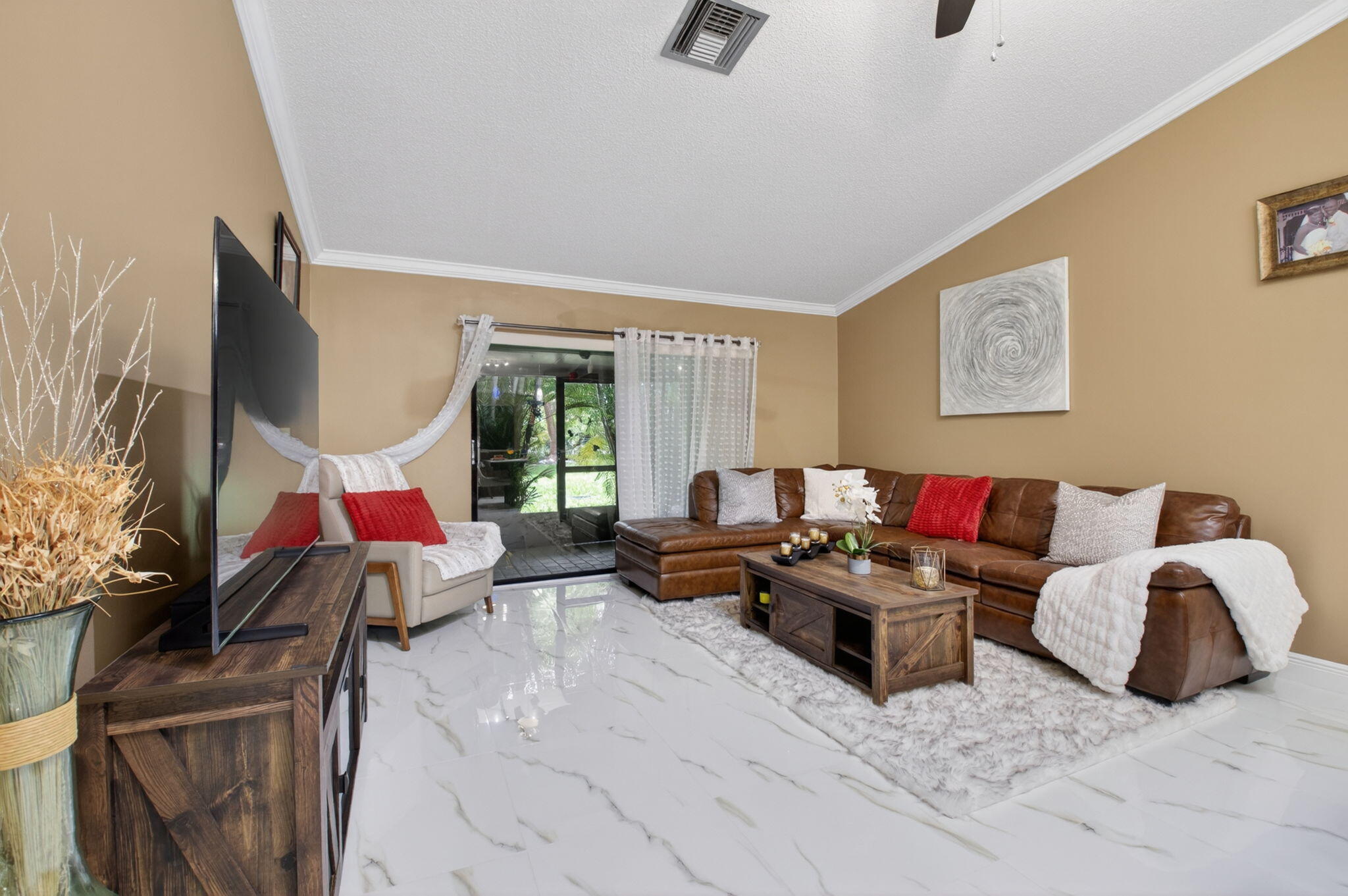 22602 Vistawood Way Boca Raton, FL 33428 - Photo 7 of 30 11-web-or-mls-DSC_5393