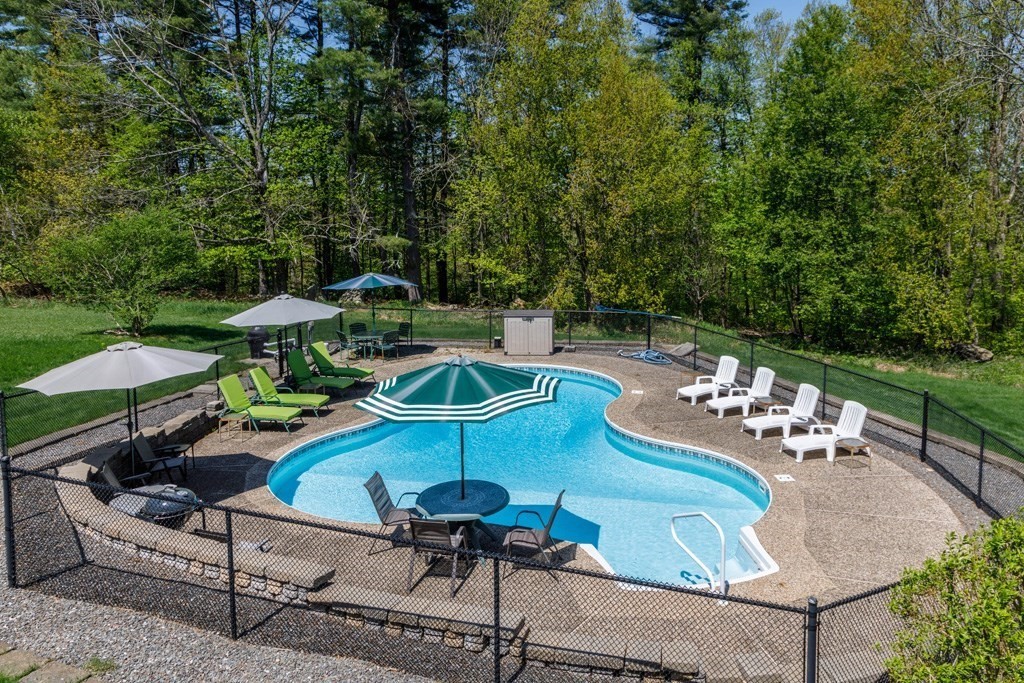 202 Leo Drive Gardner, MA 01440 - Photo 19 of 26 a view of a chairs and table in patio
