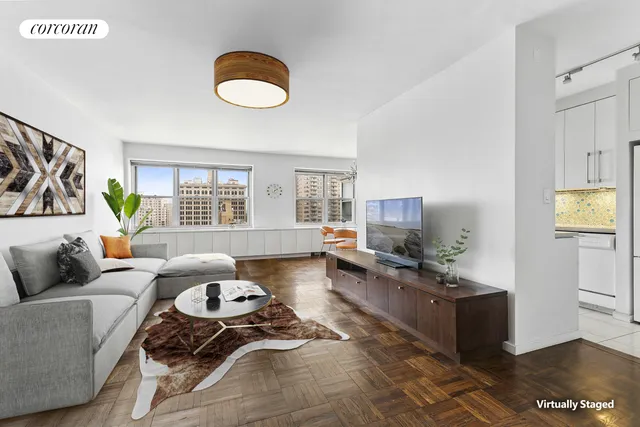 $1,495,000 | 20 East 9th Street, Unit 18D | Greenwich Village