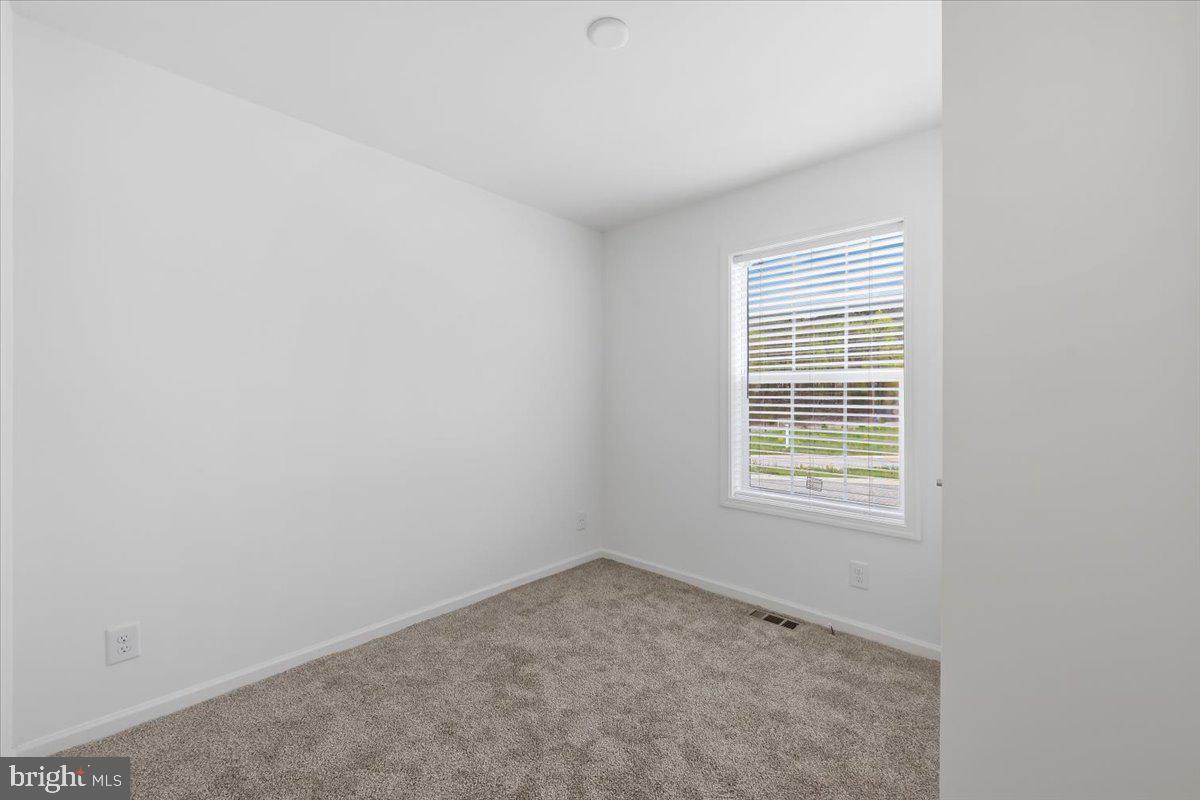 3987 Hastings Road Walnutport, PA 18088 - Photo 15 of 40 an empty room with a window