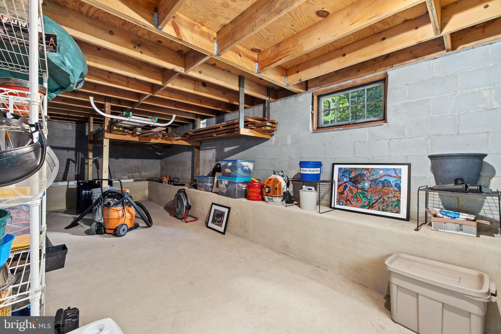 9 Aviator Lane Castleton, VA 22716 - Photo 29 of 49 Storage Space