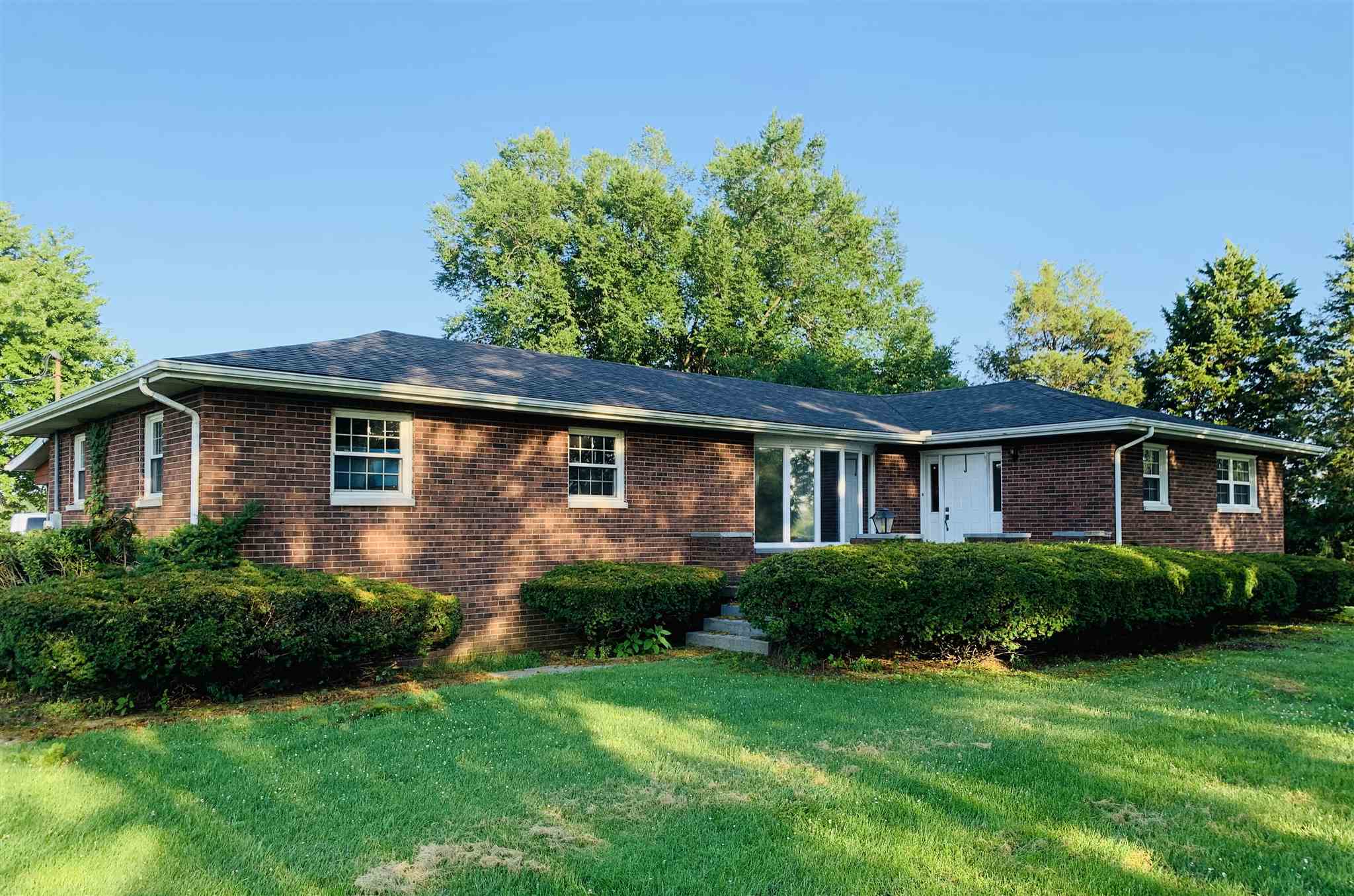 1640 Coffee Road Raleigh, IL 62977 - Photo 3 of 21 Gallery Image 3