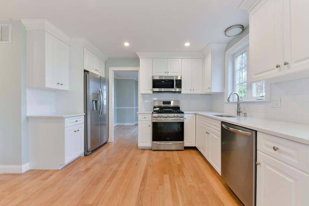 66 Lancaster Road Dedham, MA 02026 - Photo 18 of 37 Gallery Image 18