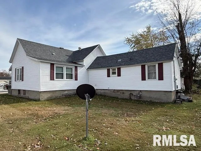 $150,000 | 121 North 9th Street, Herrin, IL 62948