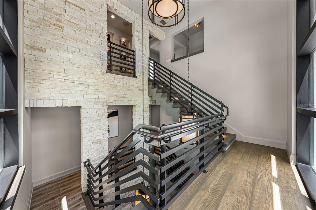 2903 West Hawthorne Road Tampa, FL 33611 - Photo 73 of 82 Gallery Image 73