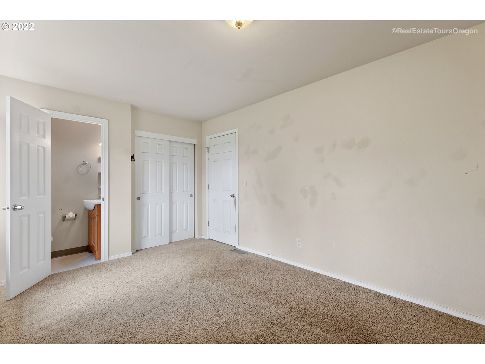 39665 Southwest Gibson Road Gaston, OR 97119 - Photo 11 of 29 a view of an empty room
