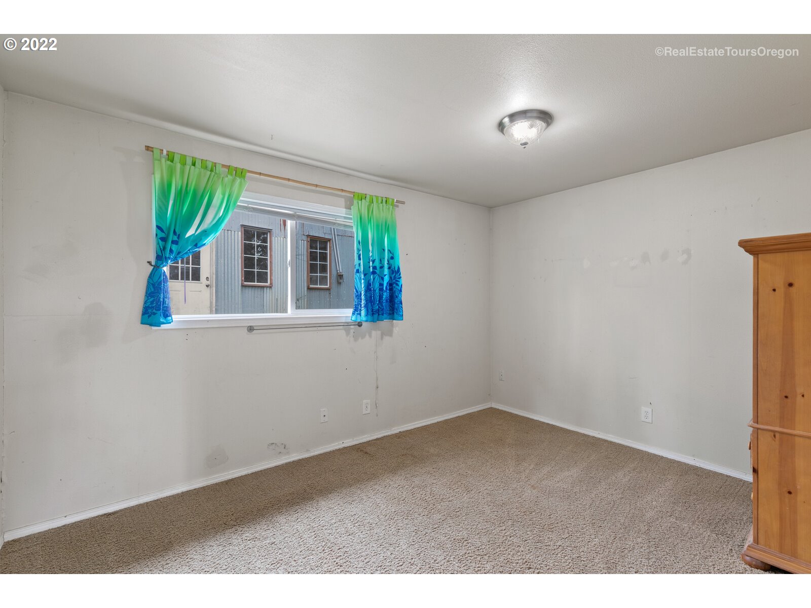 39665 Southwest Gibson Road Gaston, OR 97119 - Photo 13 of 29 a view interior of the house