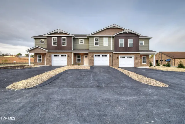 $1,900 | 189 Chucks Alley, Unit 1R, Jonesborough, TN 37659