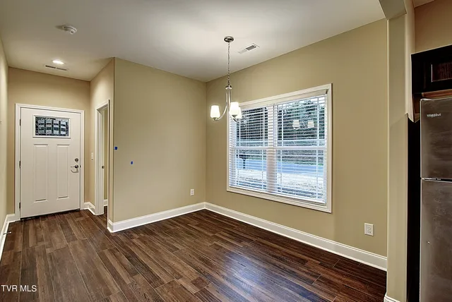 $1,900 | 189 Chucks Alley, Unit 1R, Jonesborough, TN 37659