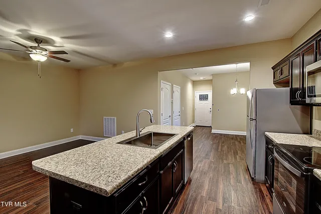 $1,900 | 189 Chucks Alley, Unit 1R, Jonesborough, TN 37659