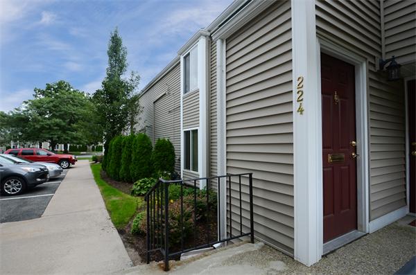 224 Nassau Drive, Unit 224 Springfield, MA 01129 - Photo 3 of 23