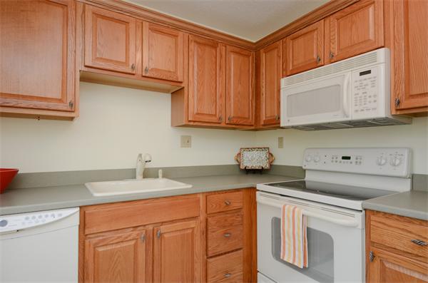 224 Nassau Drive, Unit 224 Springfield, MA 01129 - Photo 7 of 23