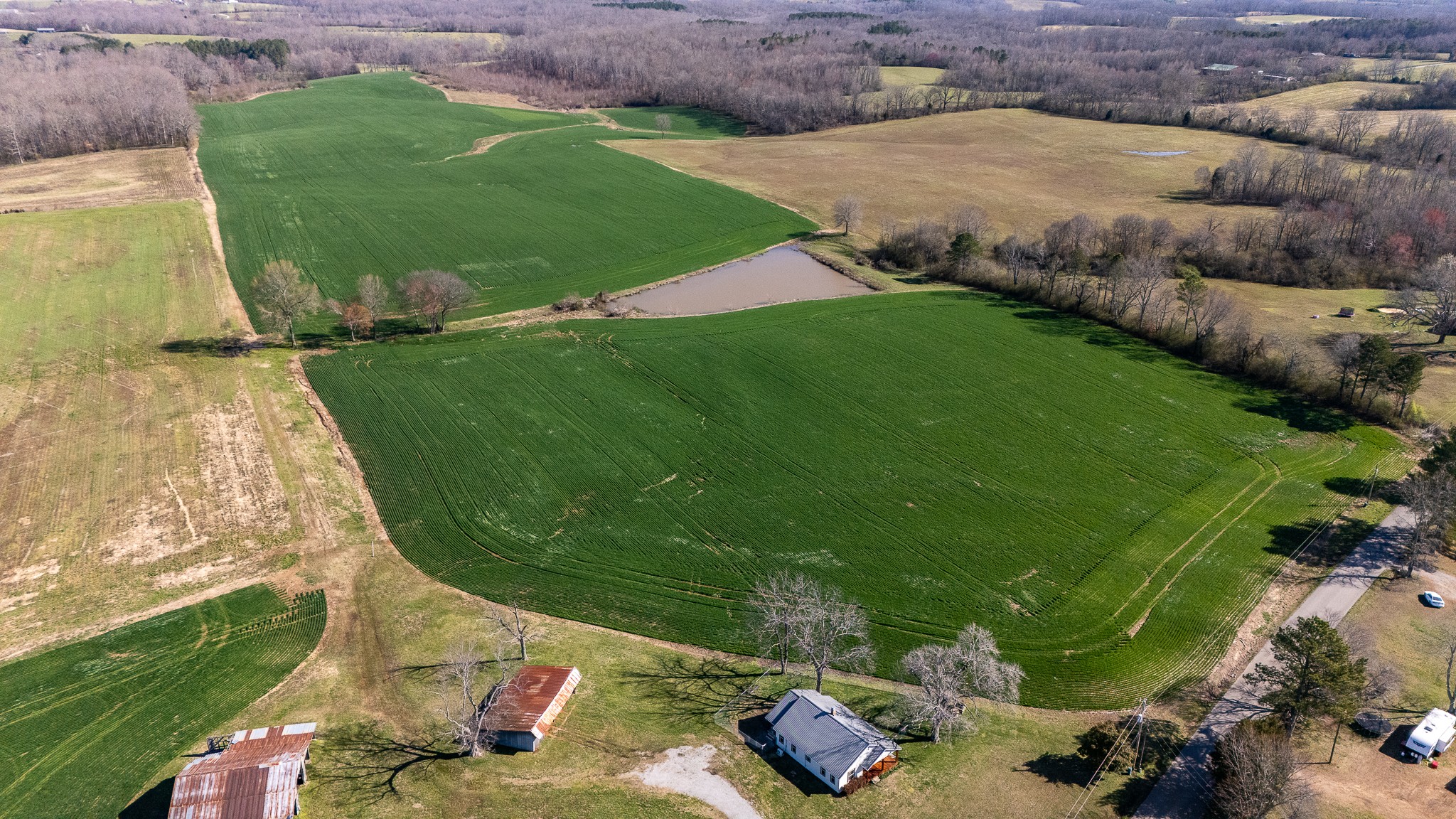 48 Idaho Road Leoma, TN 38468 - Photo 22 of 41 an aerial view of a house