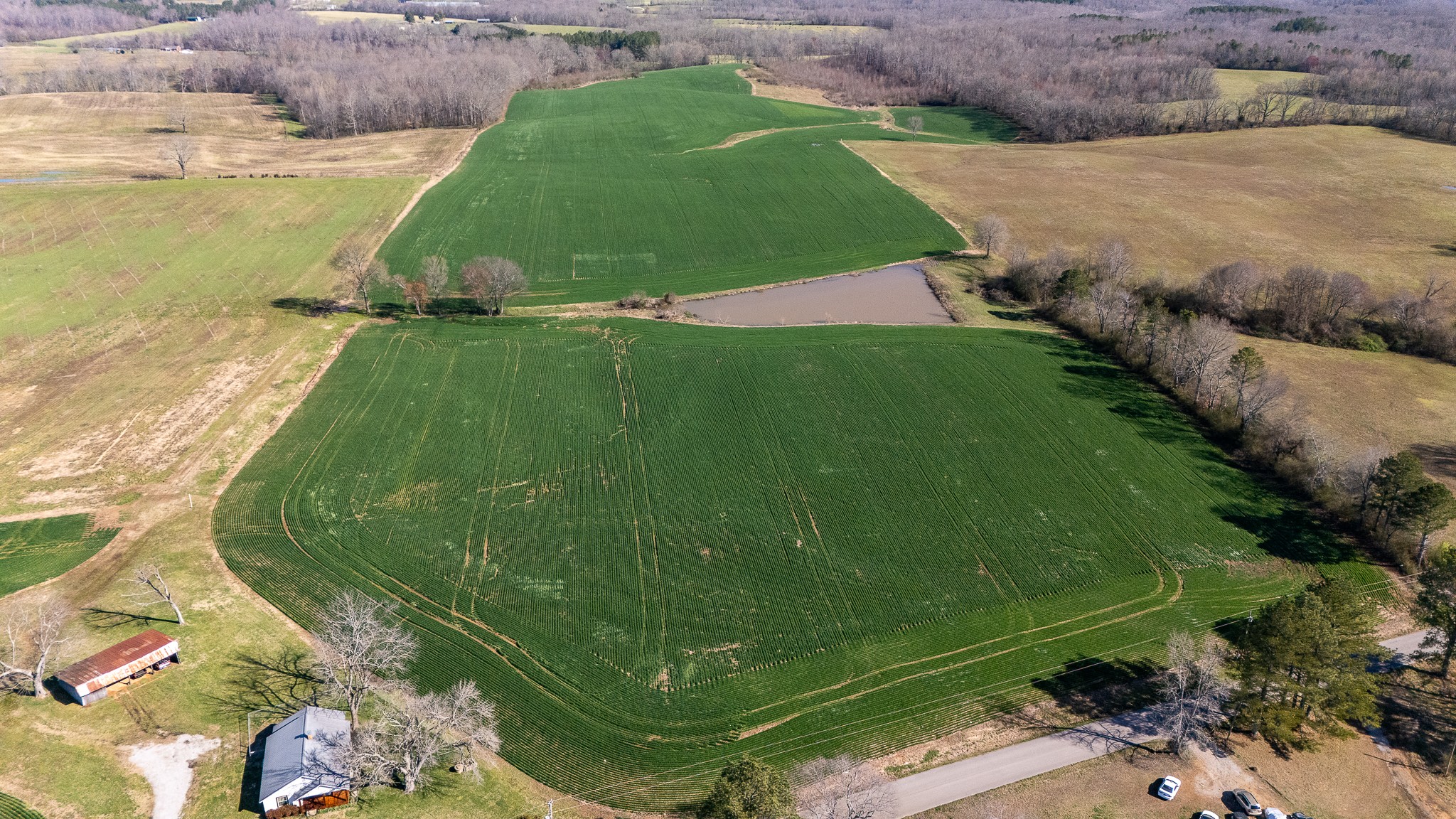 48 Idaho Road Leoma, TN 38468 - Photo 23 of 41 an aerial view of a football ground
