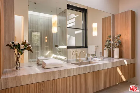 $29,750,000 | 9951 Liebe Drive, Beverly Hills, CA 90210