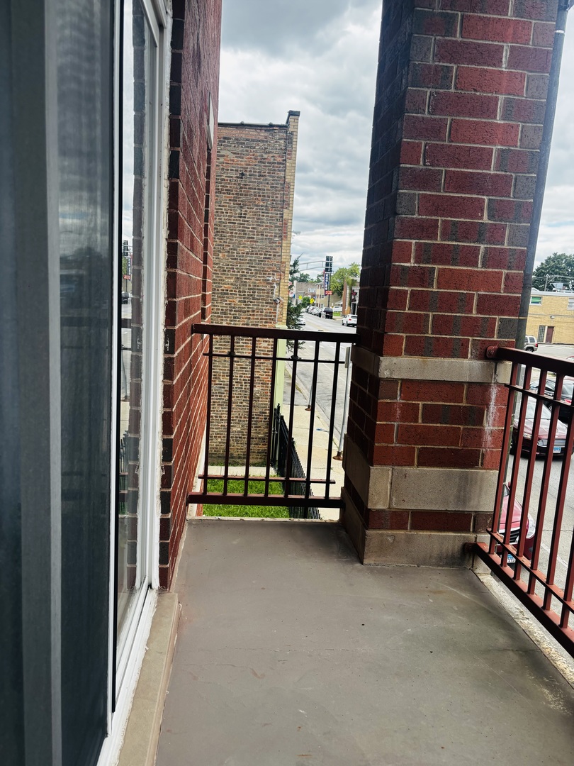 6238 West 26th Street, Unit 201 Berwyn, IL 60402 - Photo 22 of 30 a view of balcony with furniture