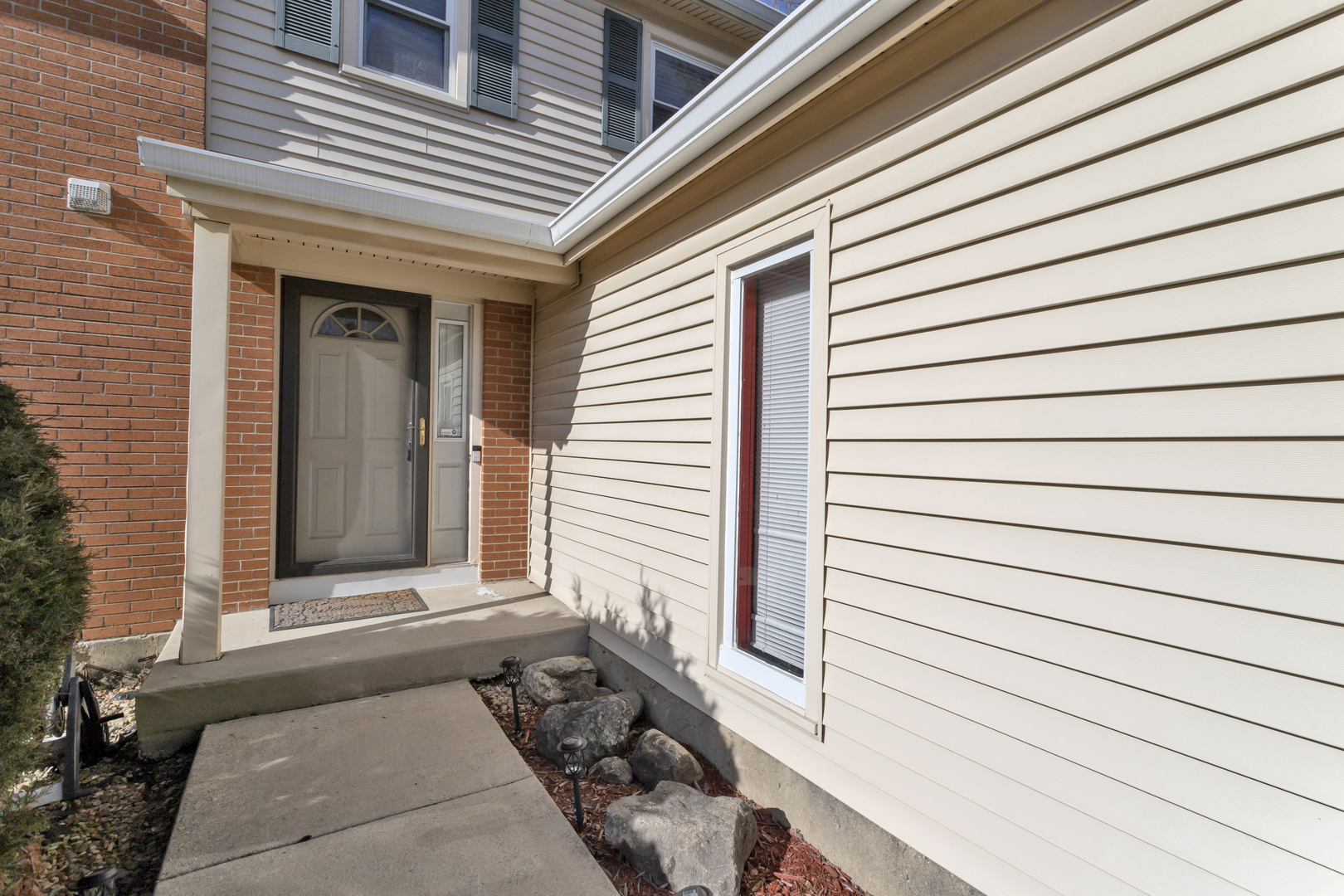 507 Monroe Road Bolingbrook, IL 60440 - Photo 2 of 29 a view of a house with a door