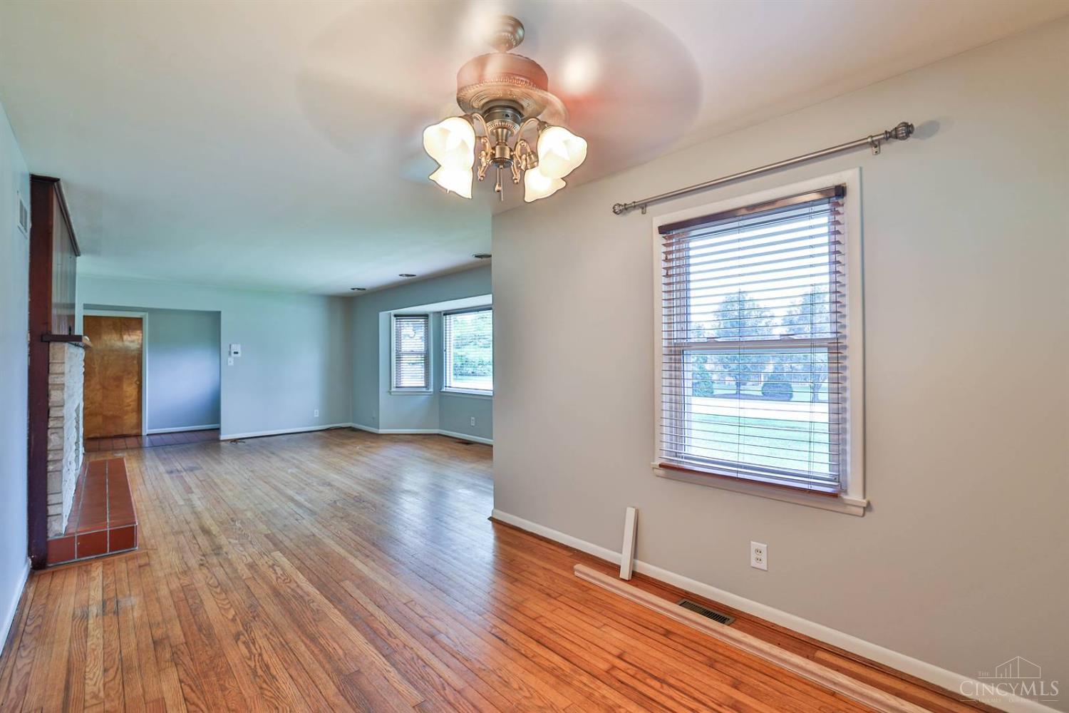 8747 Cheviot Road Cincinnati, OH 45251 - Photo 9 of 28